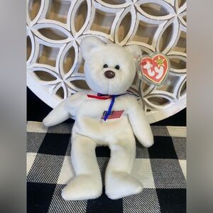 Ty Liberty 1996 White Bear with Flag and Red Blue‎ Accents